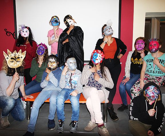 Jugend_2019_04_24_Maskenprojekt_VKJ-Jugend1.jpg 