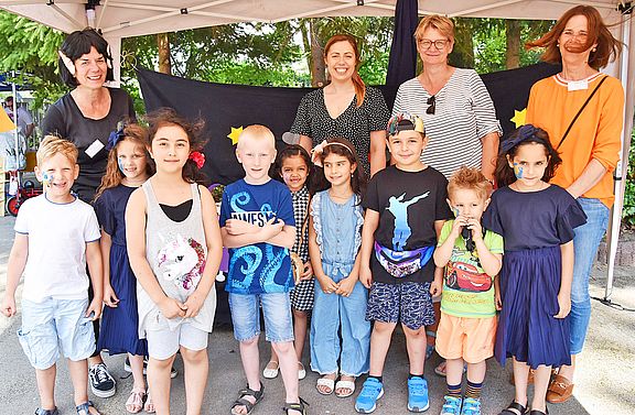 Wes_2019_07_XX_Sommerfest_Gruppenbild.jpg 